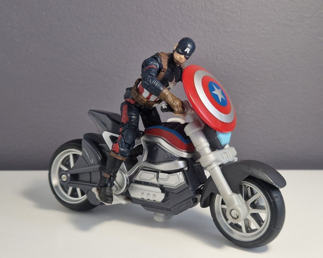 Marvel Legends Series Captain America and Motorcycle