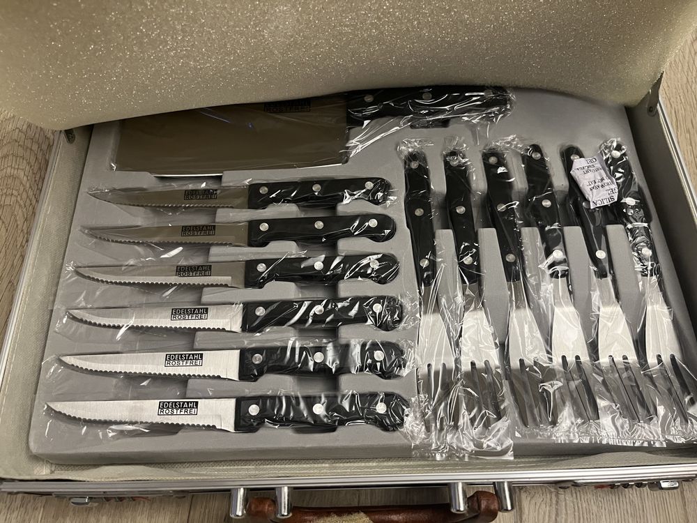 Nowy zestaw noży w walizce Edelstahl Rostfrei 24 elementy
