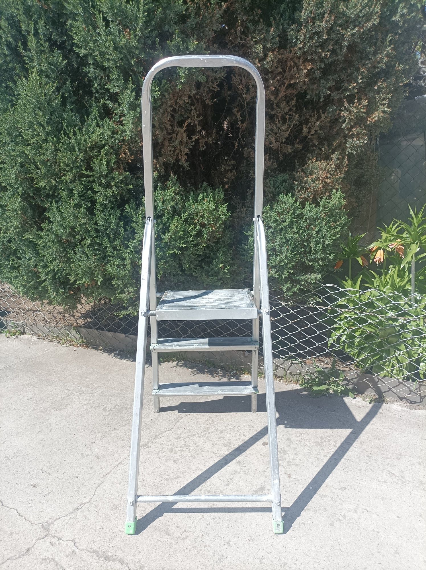 Продам алюминиевую лестницу