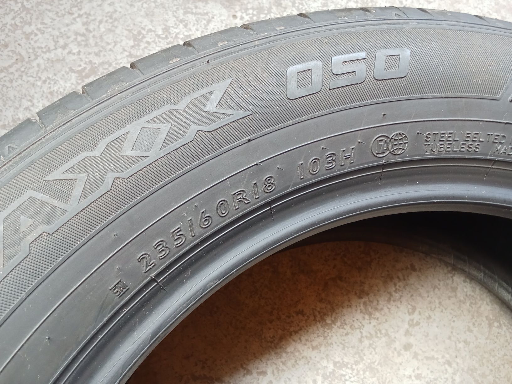 Sprzedam opony 235/60/18 nowe