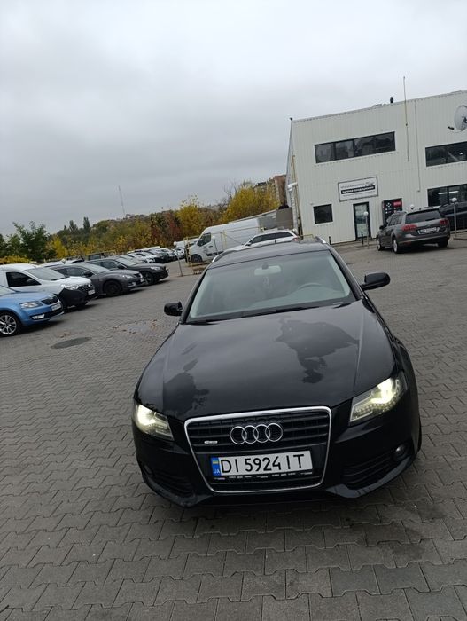 Автомобіль Ауді А4