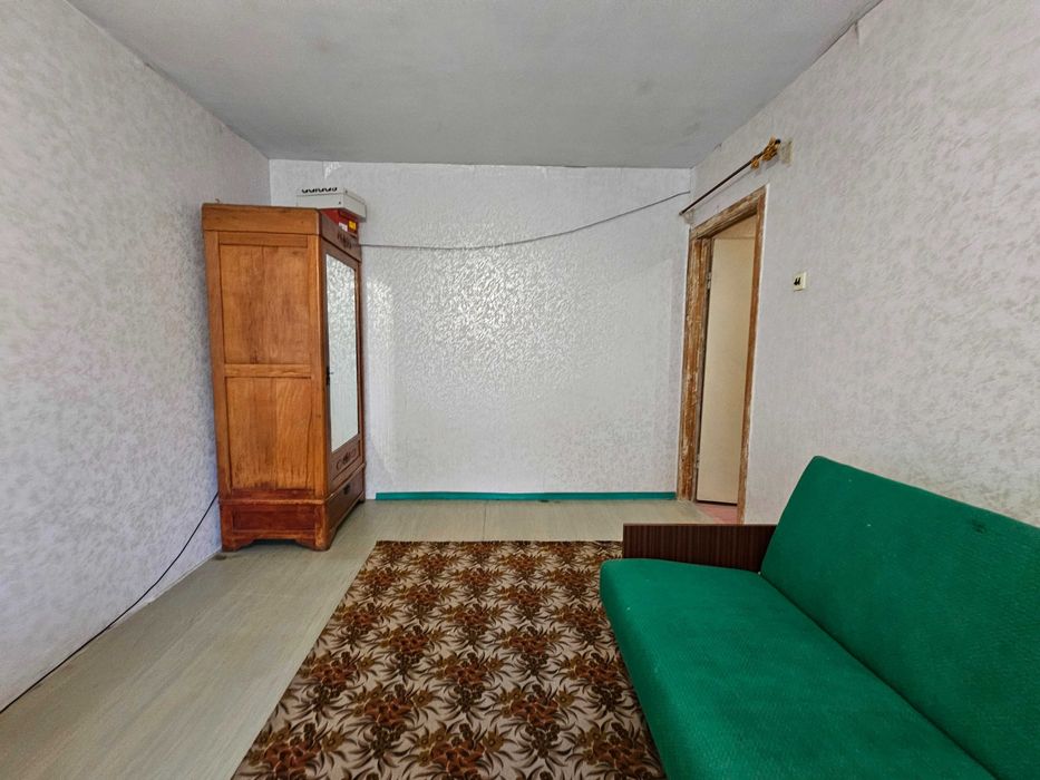 Продается однокомнатная квартира, ул. Радиевского/ Космонавтов