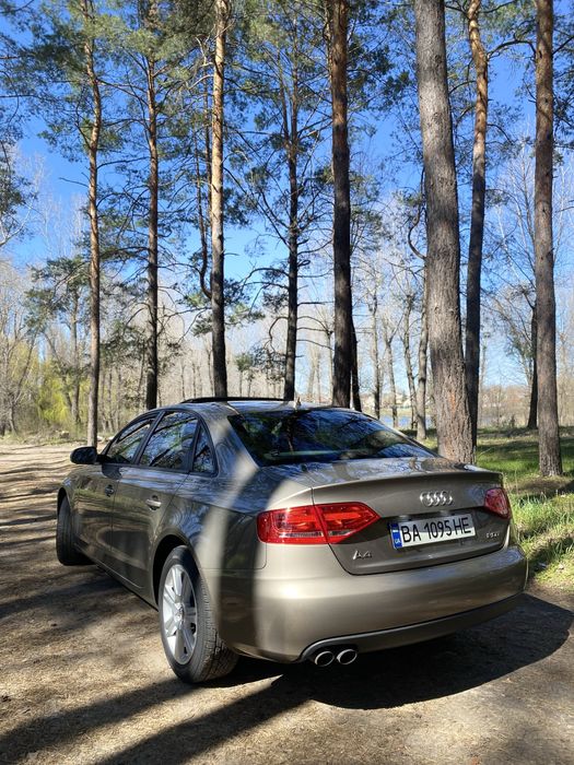 Audi a4 b8 2010г
