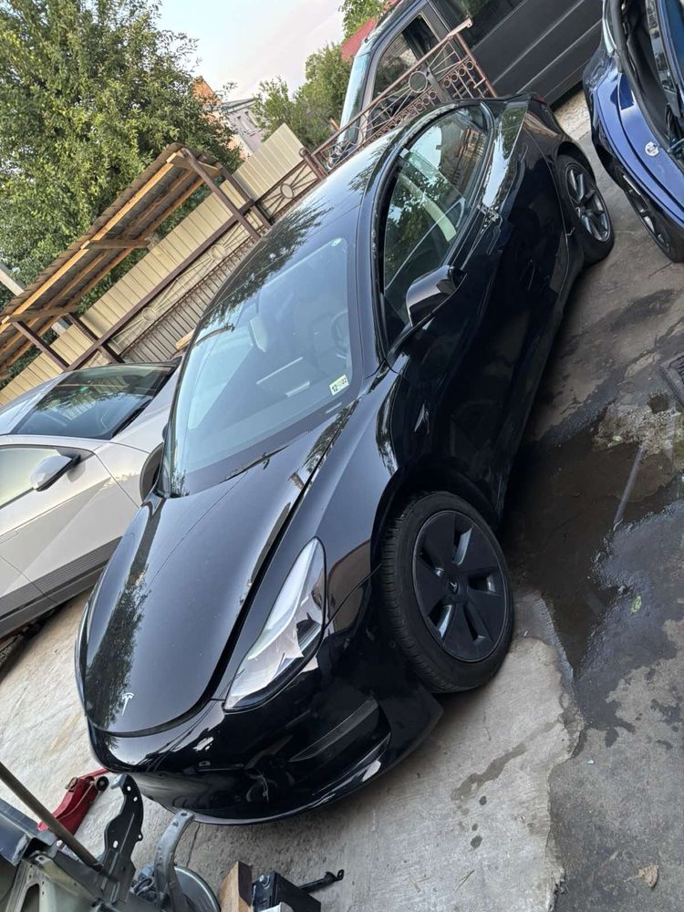 Фара ліва / фара права Tesla M3 Model 3 лінза 2022 / АВТОРОЗБОРКА