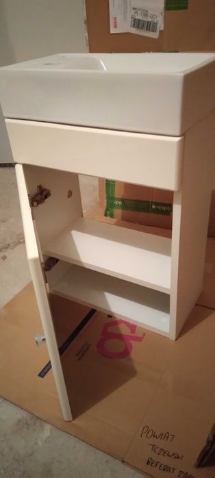 Umywalka HYBNER z szafką