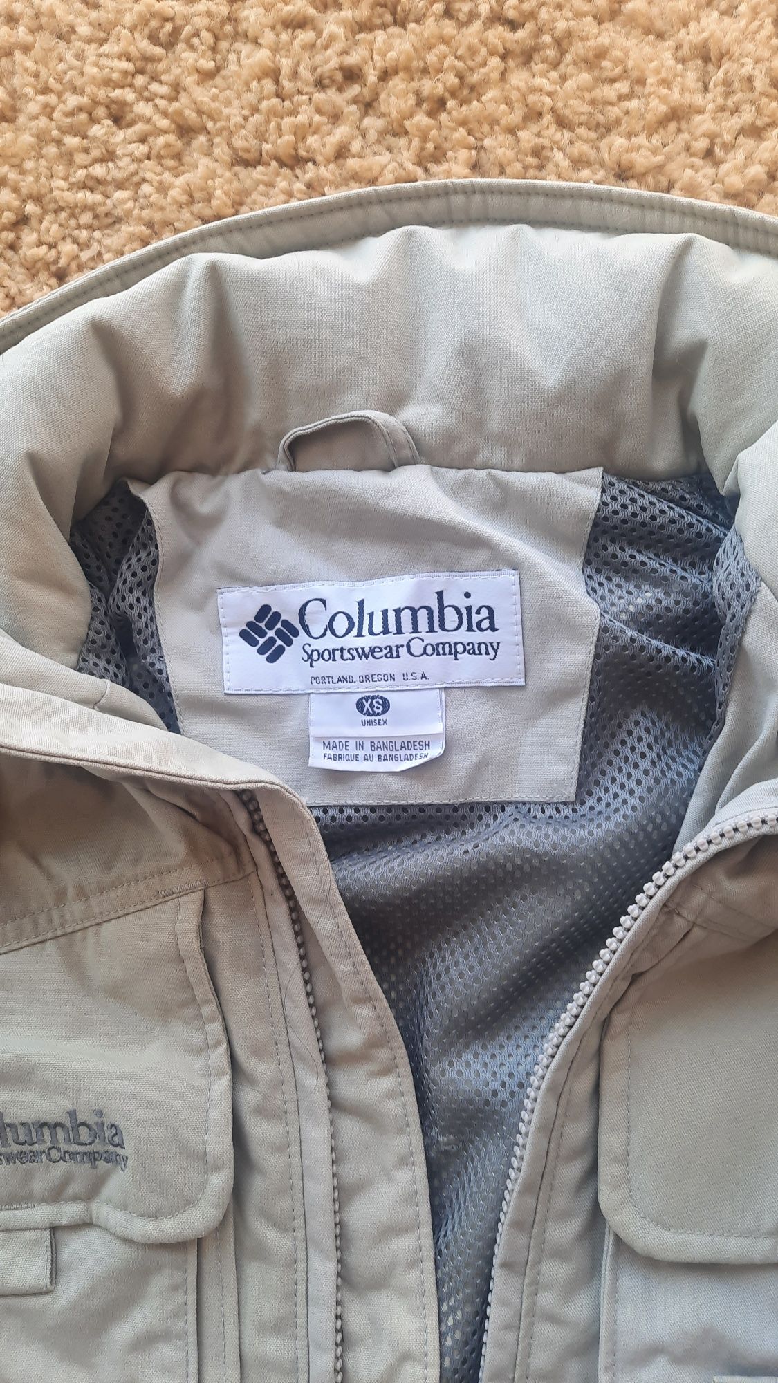 COLUMBIA - Blusão tipo safari Tamanho XS adulto 15€