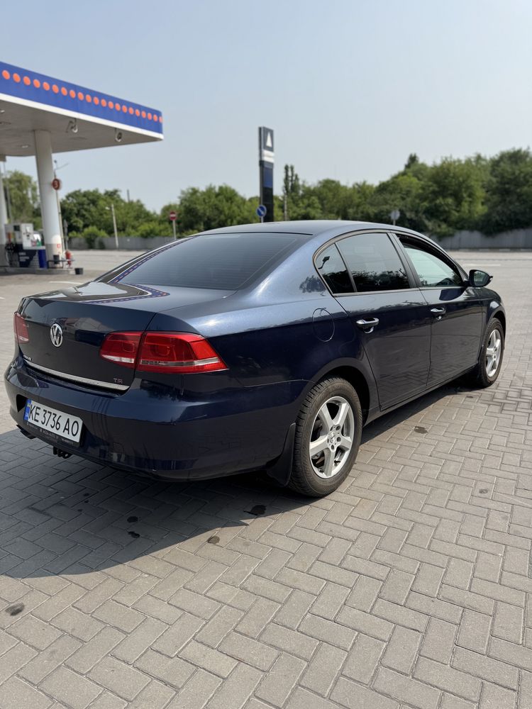 Volkswagen Passat B7 2012, 1.8
