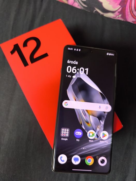 One Plus 12 16/512gb