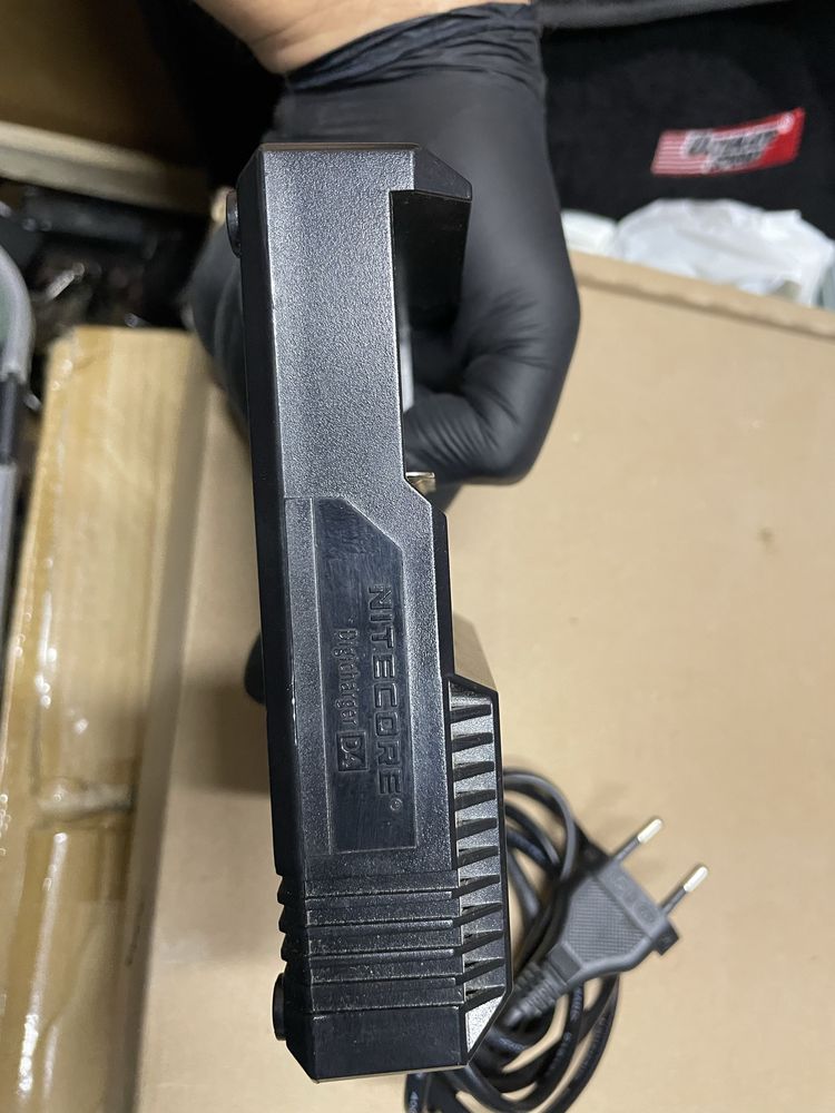 Nitecore Digicharger D4 Ładowarka do akumulatorów baterii Okazja!