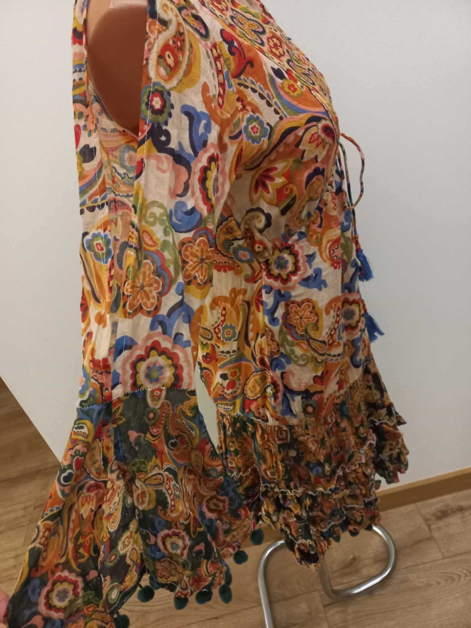 Sukienka ręcznie robiona boho z falbankami mini S/36 Calao