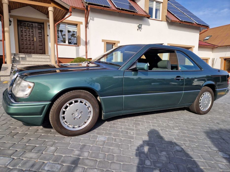 Piękny Mercedes W124 300CE