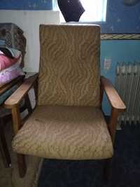 Деревянные кресла советских времён