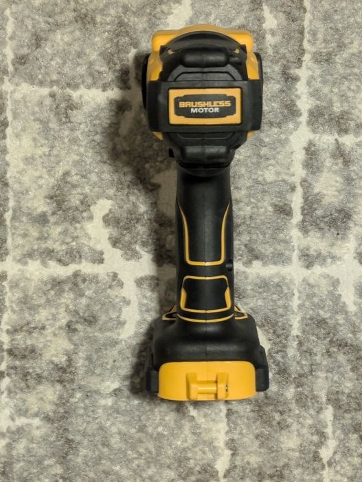 Nowy klucz udarowy DeWalt 1/2