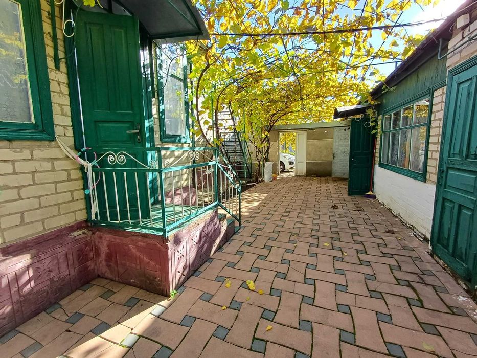 Продам дом в пгт Доброслав