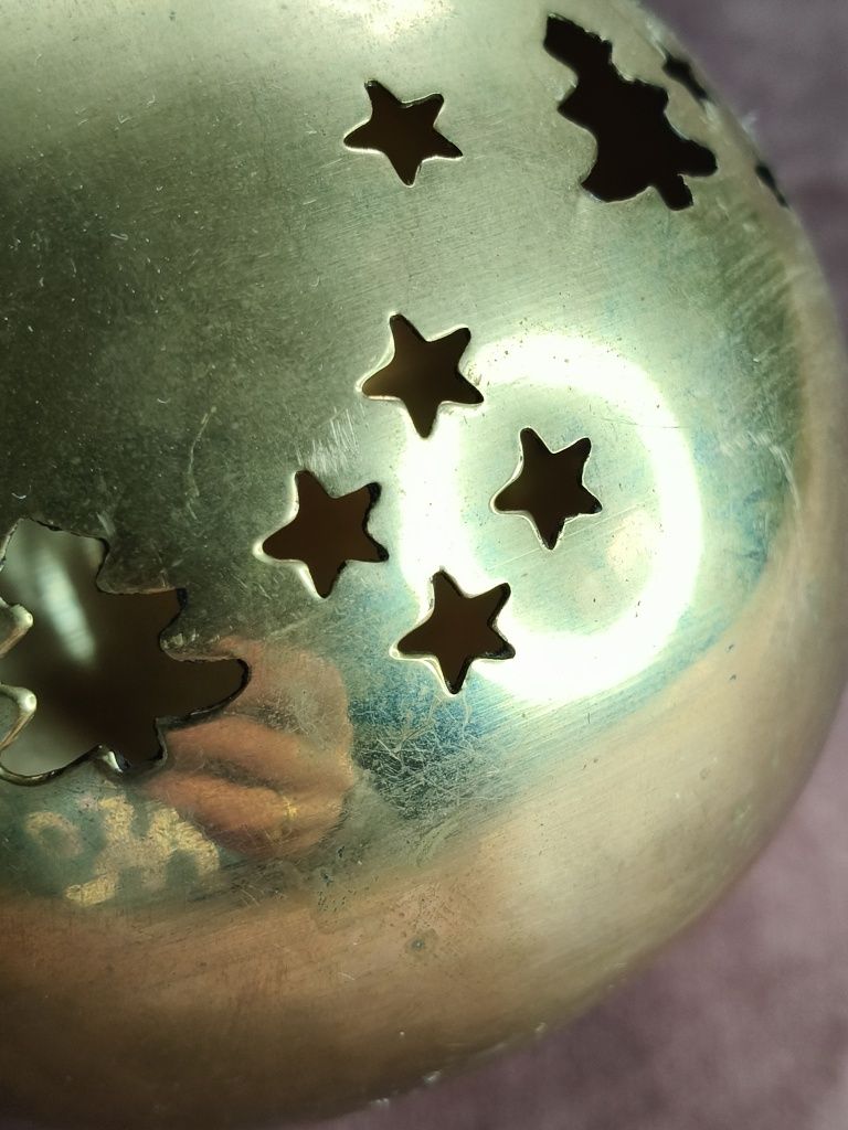 Metalowy złoty lampion w gwiazdy 33