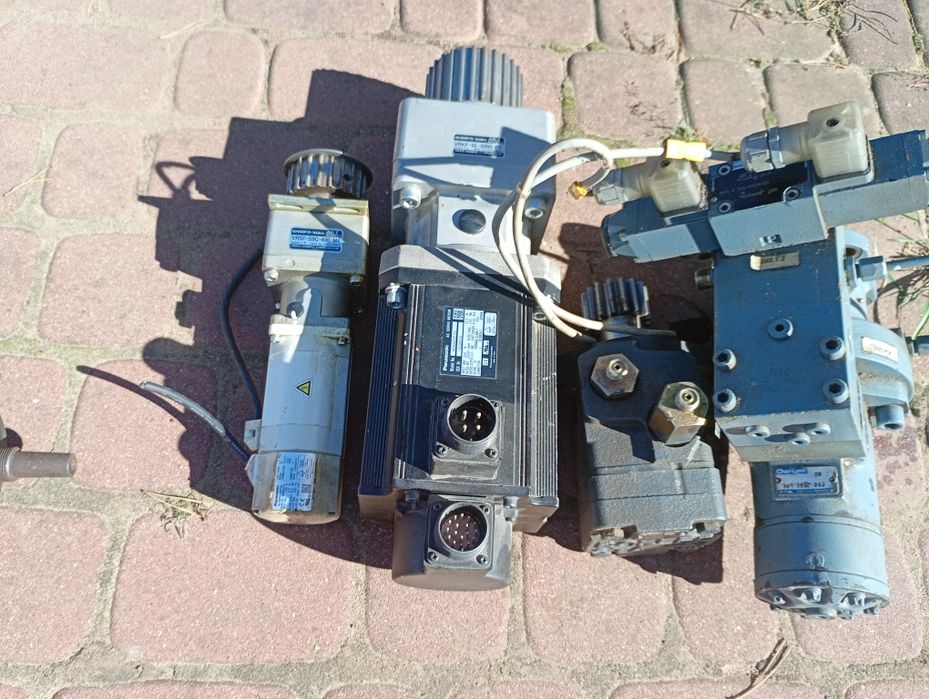 Servomotor  silnik napęd