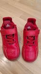 Buty dziecięce Adidas Avengers Iron Man