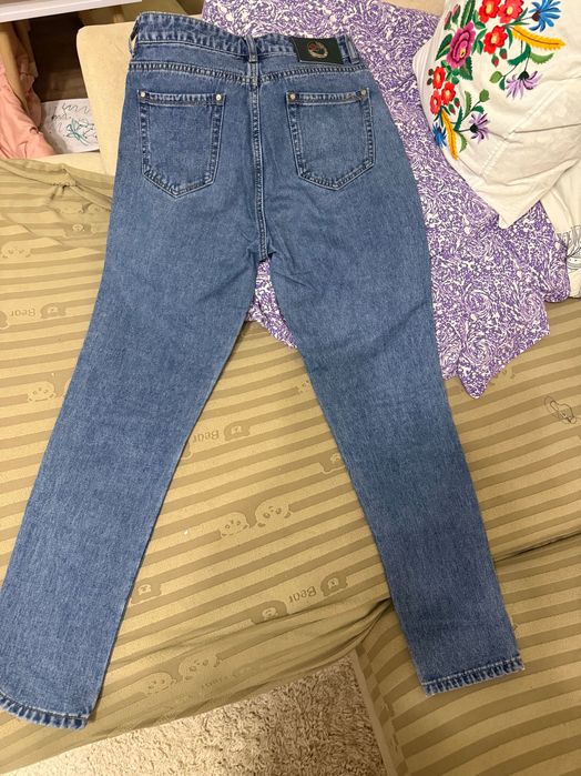 Джинси жіночі mom
