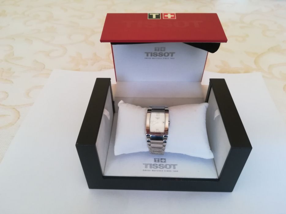 Relógio Tissot novo T-LADY GENEROSI-T QUARTZ -50%