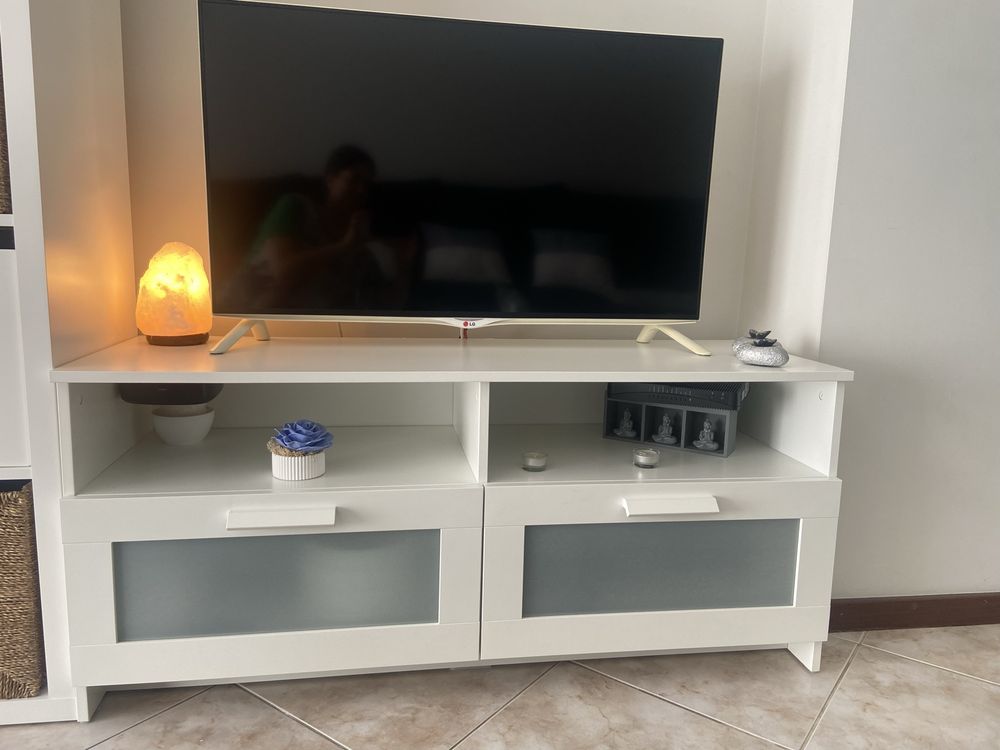Movel TV cor branca