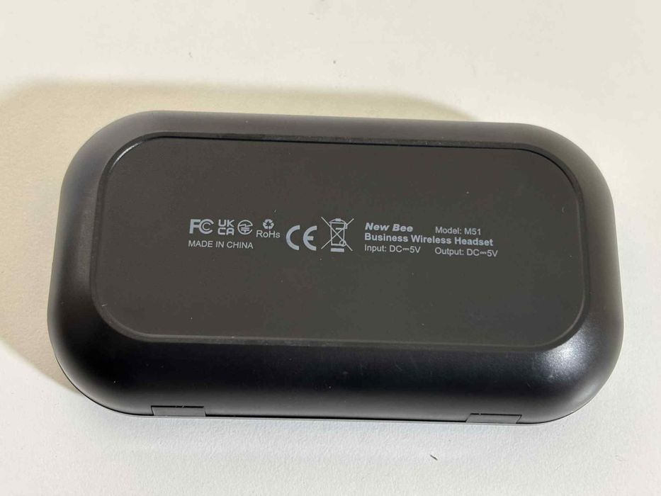 Słuchawka Bluetooth 5.2 z etui ładującym