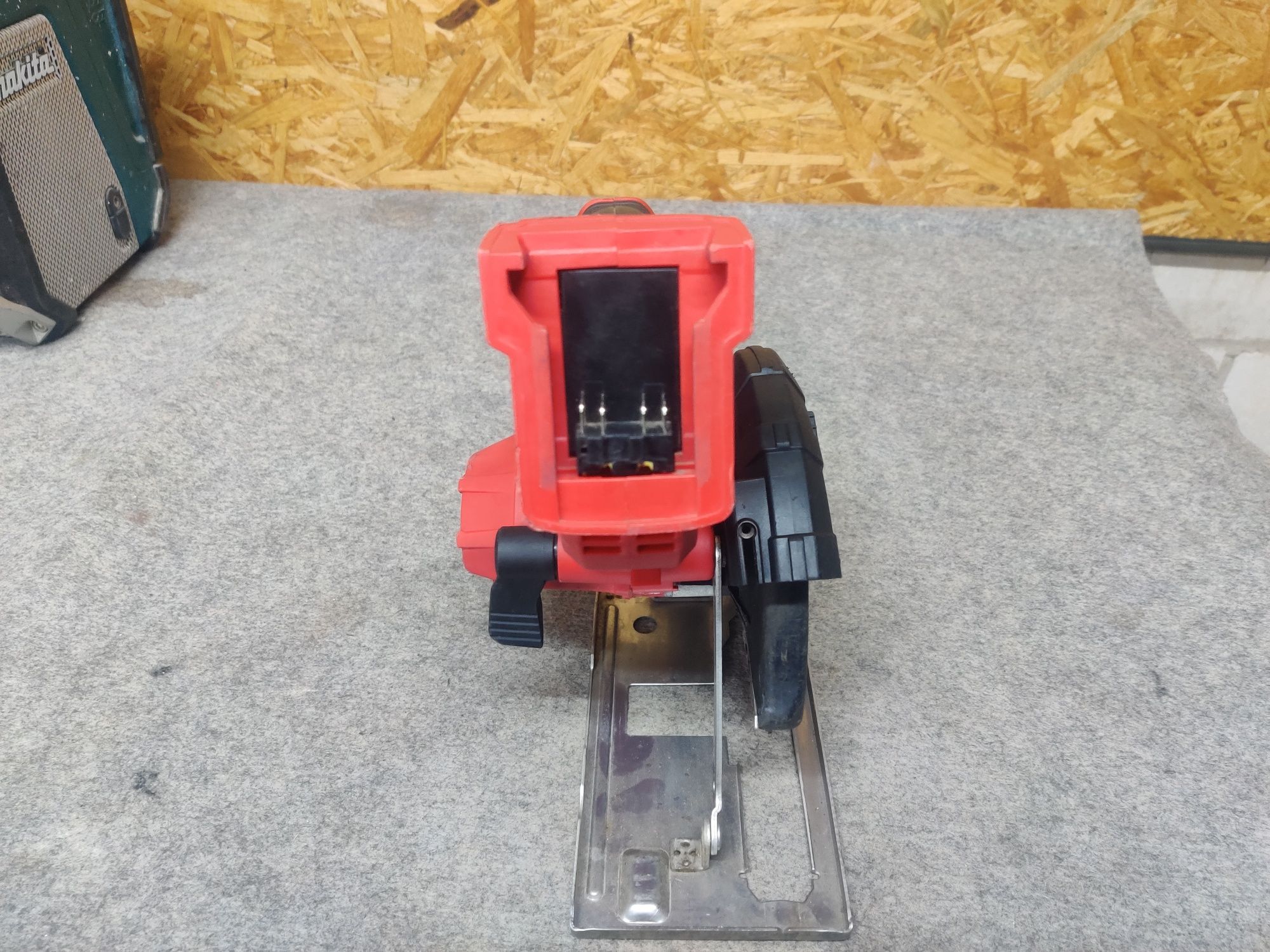 Piła do metalu Milwaukee M18 FMCS
