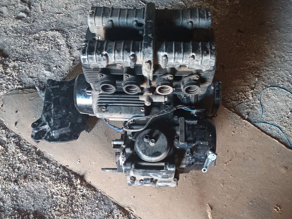 Продам мотор Kawasaki zephyr 400 на запчасти