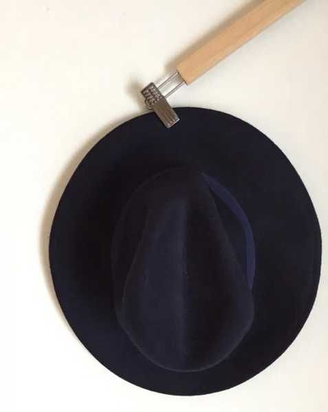 Chapéu Azul Escuro