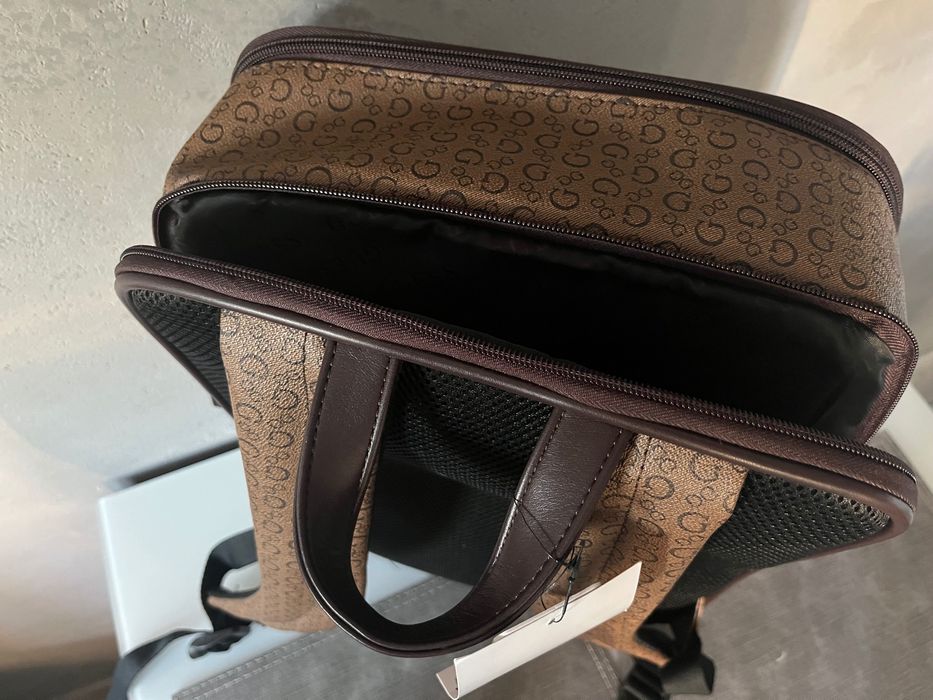 Plecak Guess premium duży rozmiar na laptopa tablet