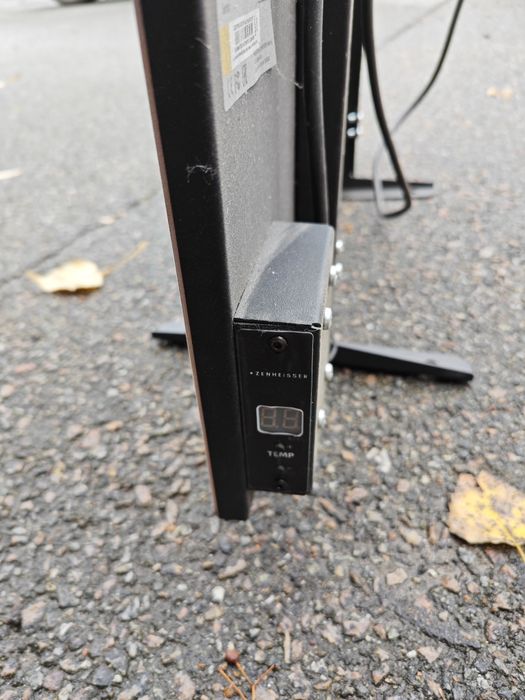 Продам керамический инфракрасный обогреватель ZENHEISSER 400W бу