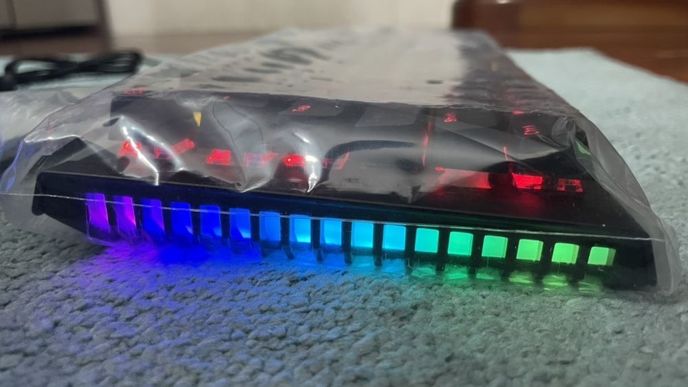 Teclado mecanico RGB novo em caixa