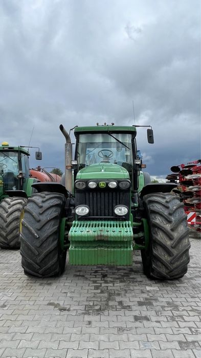 Трактор John Deere 8520