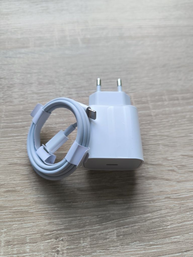 NOWY ZESTAW - 3 szt. Ładowarek 20W + 3 szt. kabel Lightning 1 metr