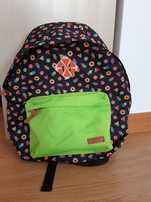 Várias  Mochilas