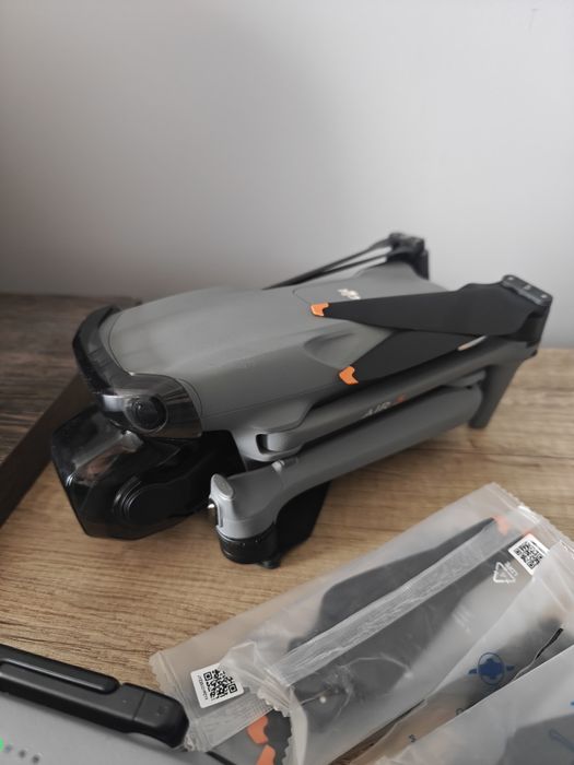 Dron DJI AIR 3 - nowy