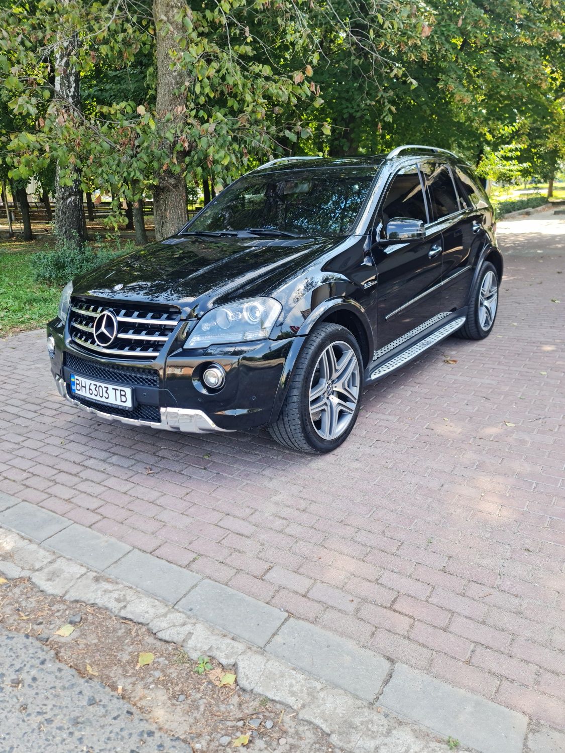 Mercedes-Benz ML 164 6.3 AMG