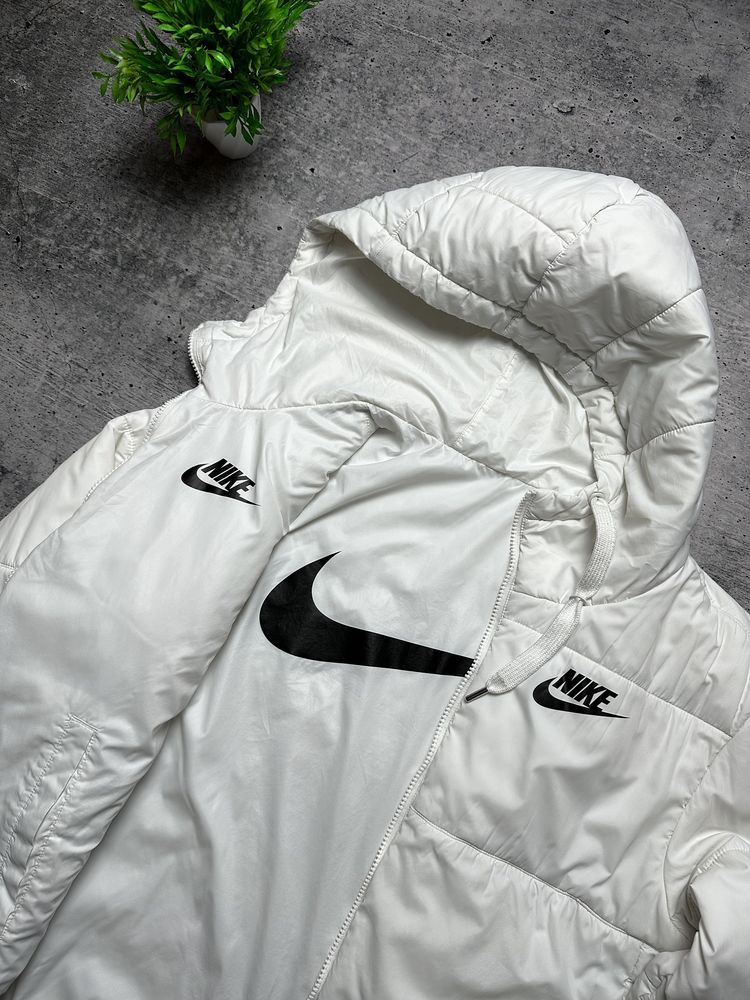 Женская куртка/ пуховик Nike Reversible Down Jacket