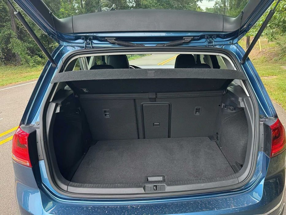 Volkswagen Golf      2015