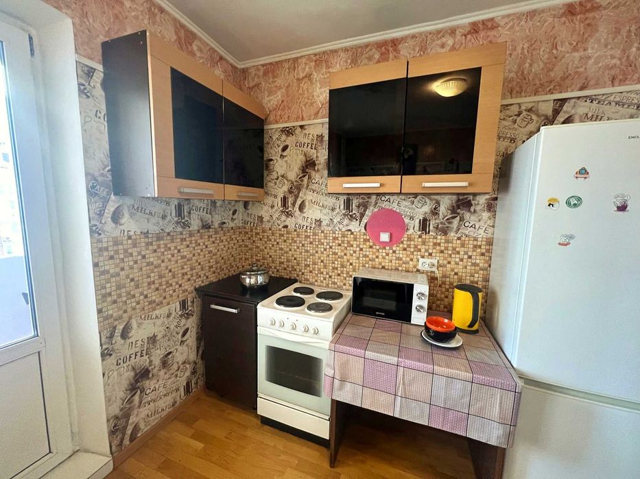 Хостел на Левом берегу в спальном районе, м.  Позняки