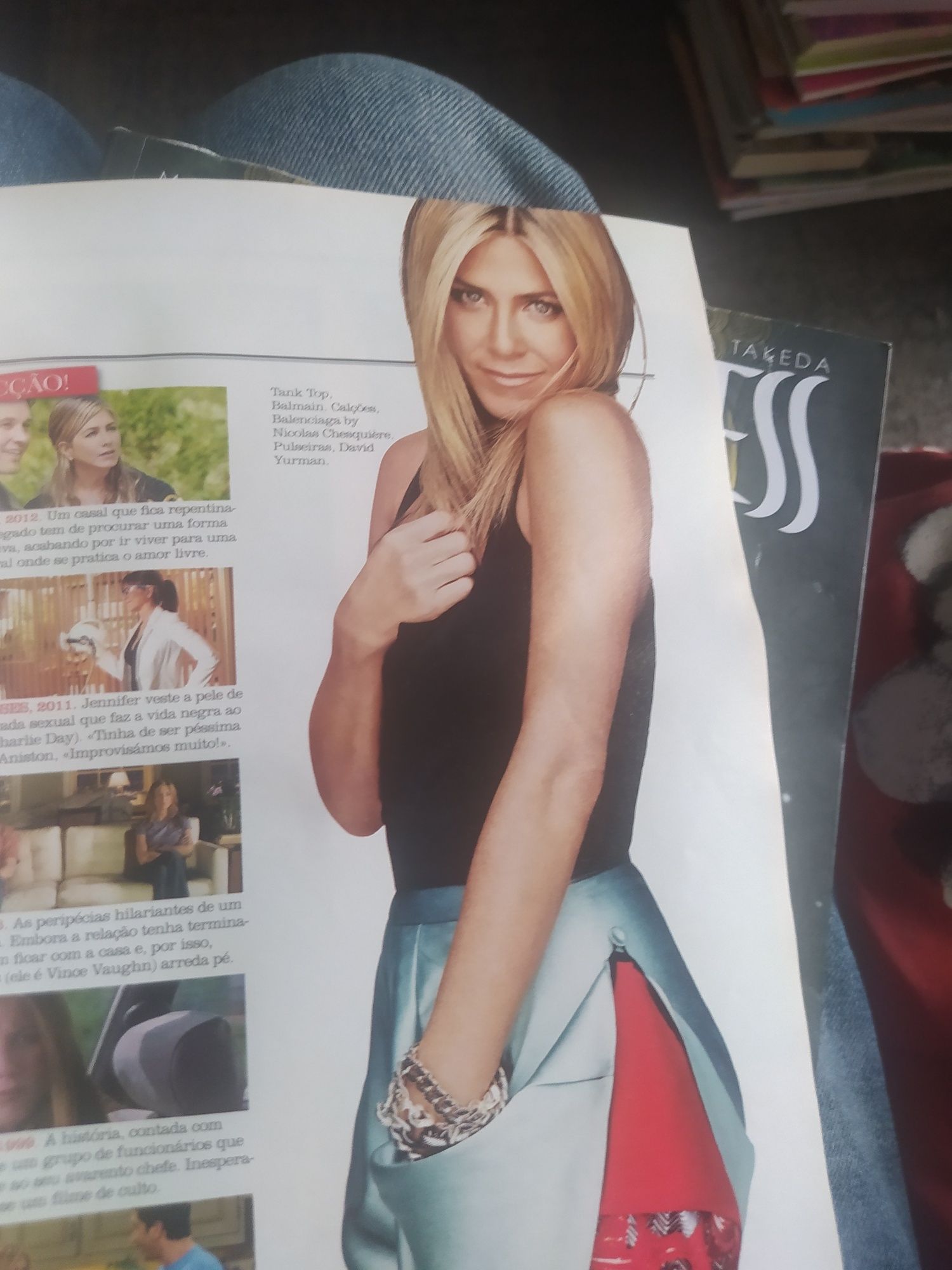Revista Elle fevereiro 2012 Jennifer Aniston  e cuca roseta cuca