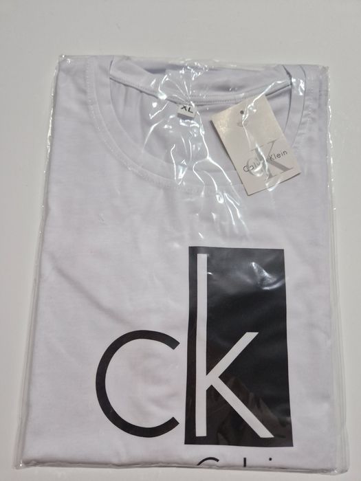 T-shirt damski biały L