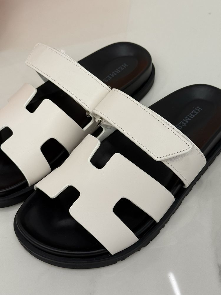 Сандалі Hermes 38 розмір (на 37) маломірять на 1 розмір