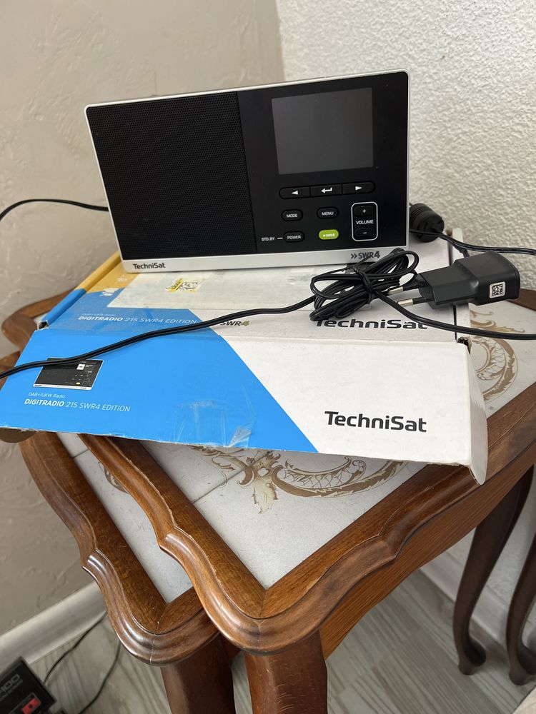 Radio technisat swr4 fm + Dab na baterie