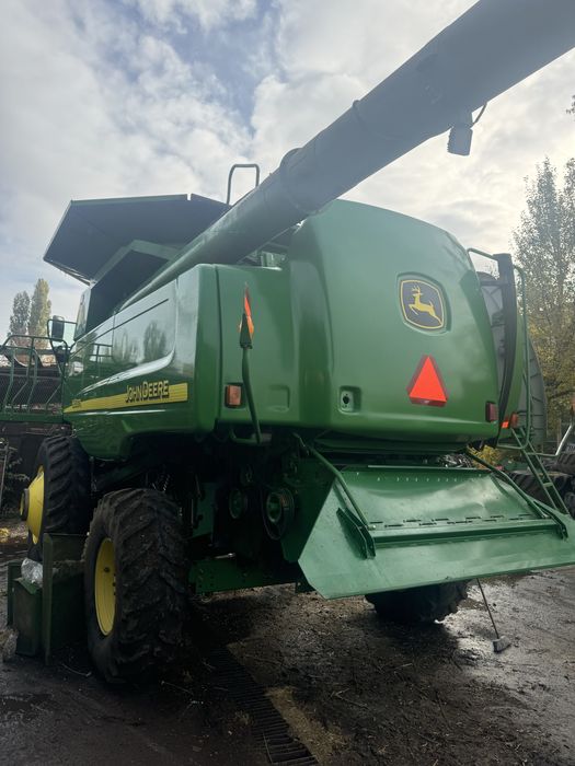 Комбайн John Deere 9650