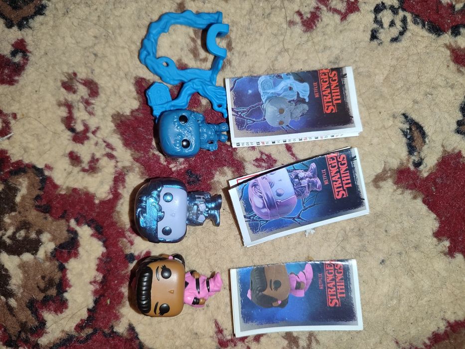 ОБМІН,фігурки осд кіндер ,Еріка, Дастін (з вивороту),Векна