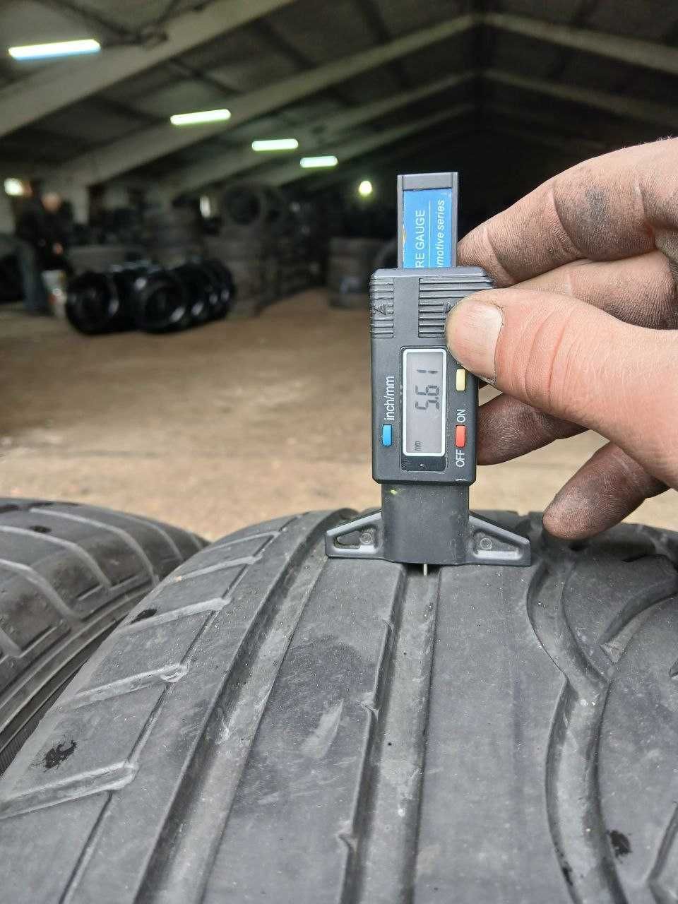 Шини Dunlop 235/55R17 4шт. Літо. (0422).