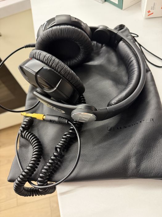 Słuchawki Sennheiser HD-215 stan ideał