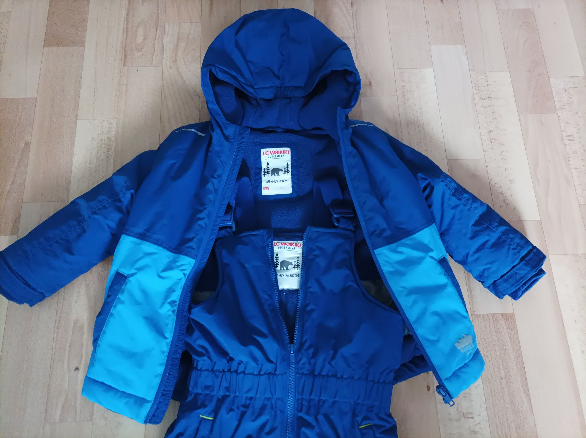 Зимний комлект ( куртка + комбинезон) 104-110 см