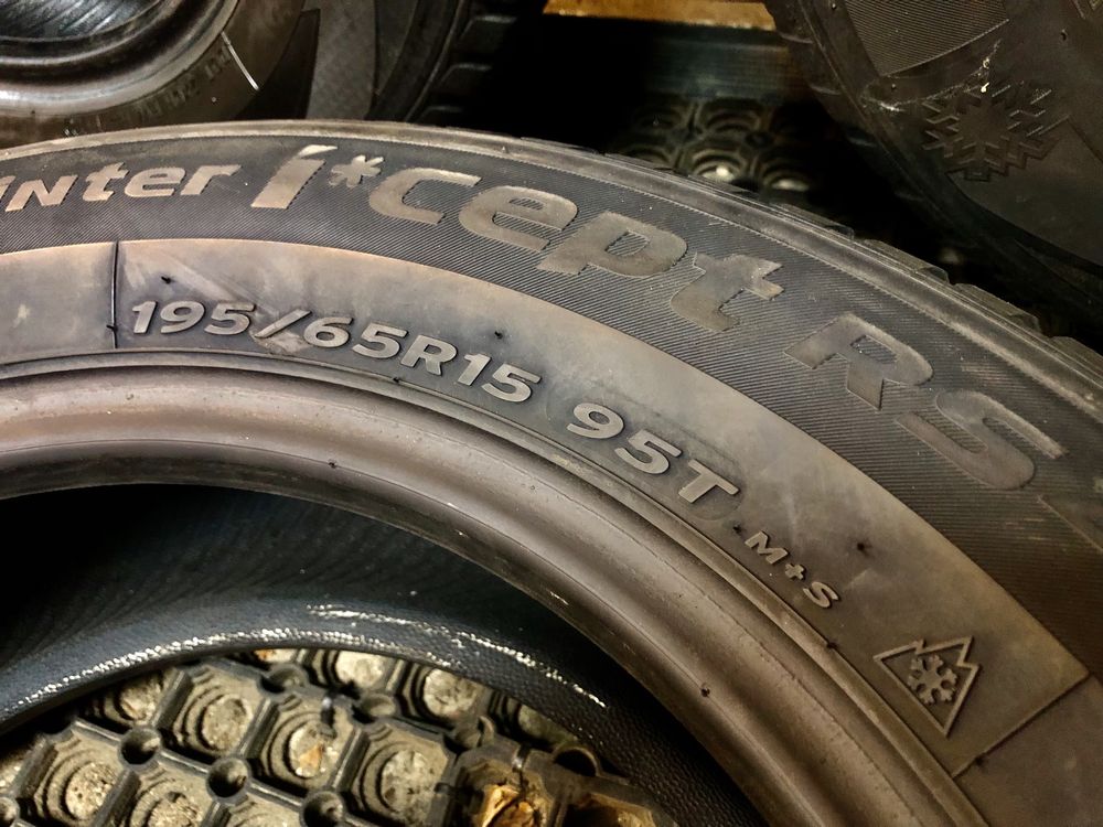 2022r 4 sztuki 195 65 r15 HANKOOK Winter Icept RS2 bdb równe wysokie