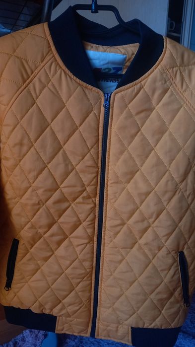 Продам куртку бомпер